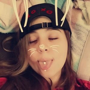 Meet your Posher, Hanna